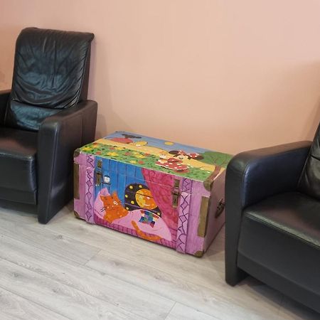 Cozy Retreat In Quiet Location Apartment Chisinau Ngoại thất bức ảnh